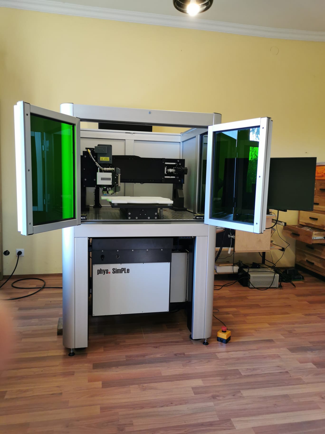 Semiconductor wafer inspection platform